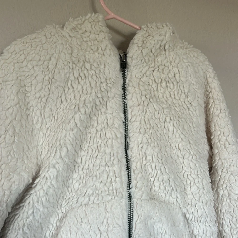 Gap Kids Girls Sherpa Bear Ear Hooded Cream Zip Up Jacket - Picture 2 of 6